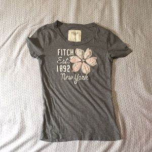 Abercrombie & Fitch t shirt
